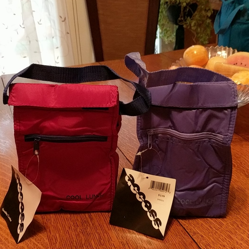 2 "Cool Lunch" lunchbags, one red and one purple